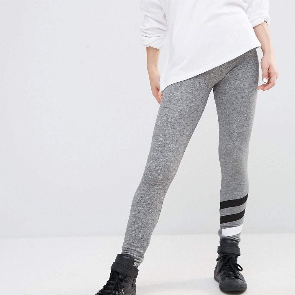 Sundry Stripe Gray Leggings